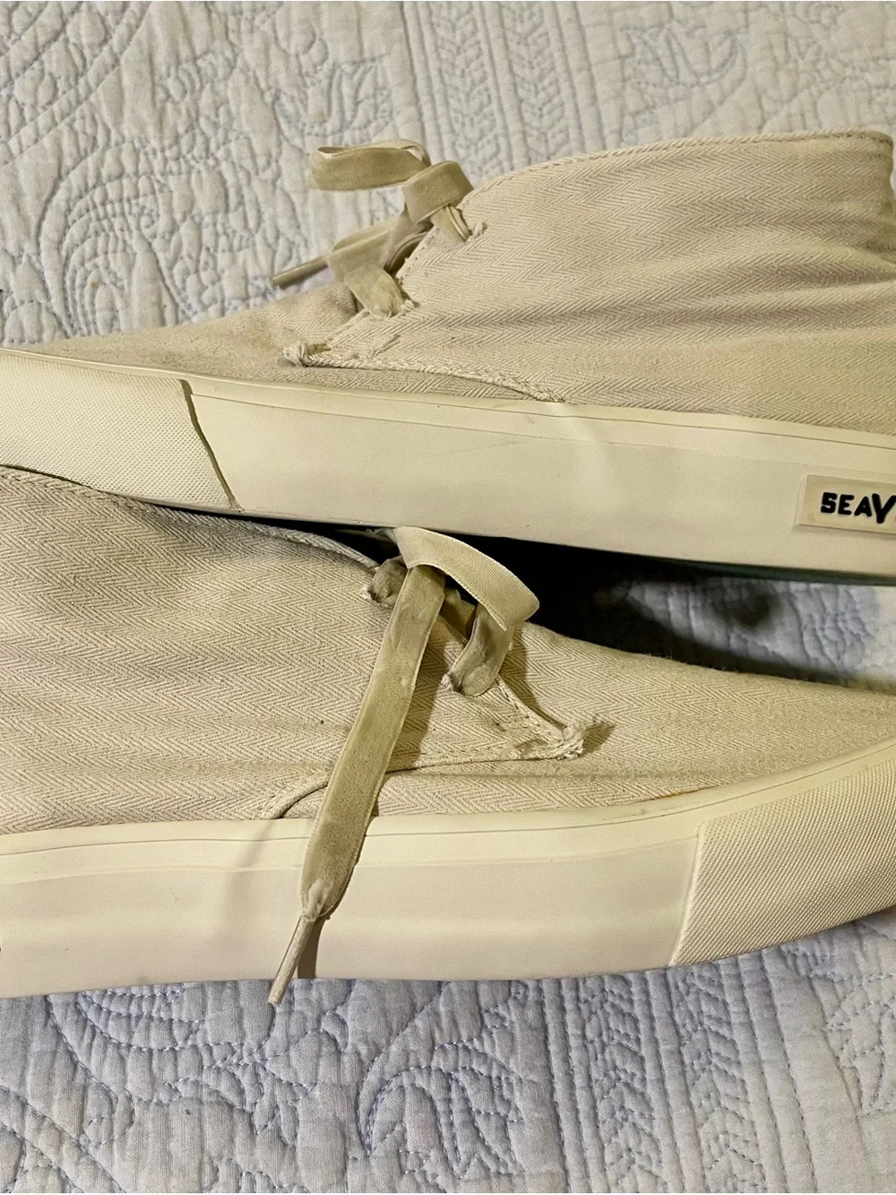 SeaVees Cream Canvas Velvet Ribbon-Lace Sneakers sz 9.5